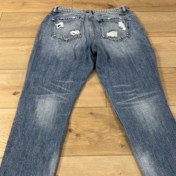 Kancan Ruby High Rise Distressed Boyfriend Jeans - Picture 14 of 16